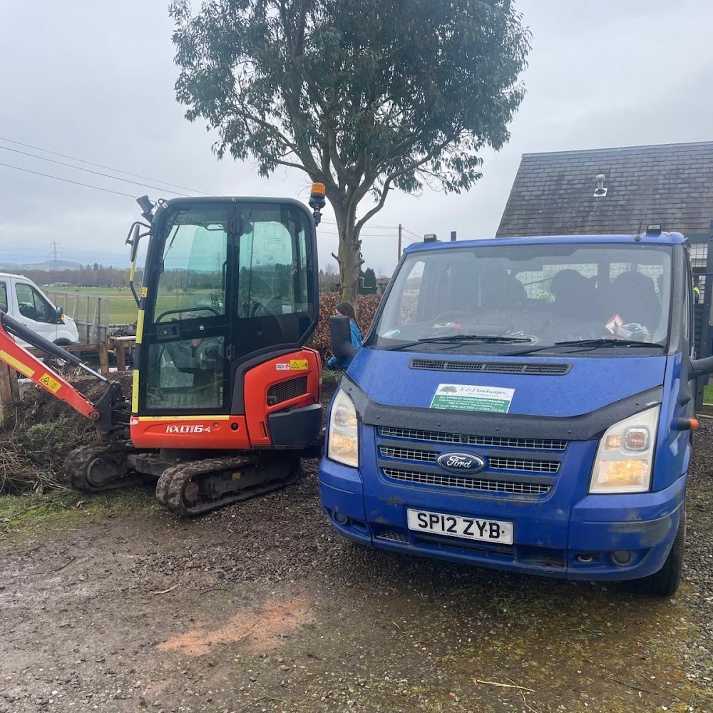 E&j landscapes and tree care in Almondbank